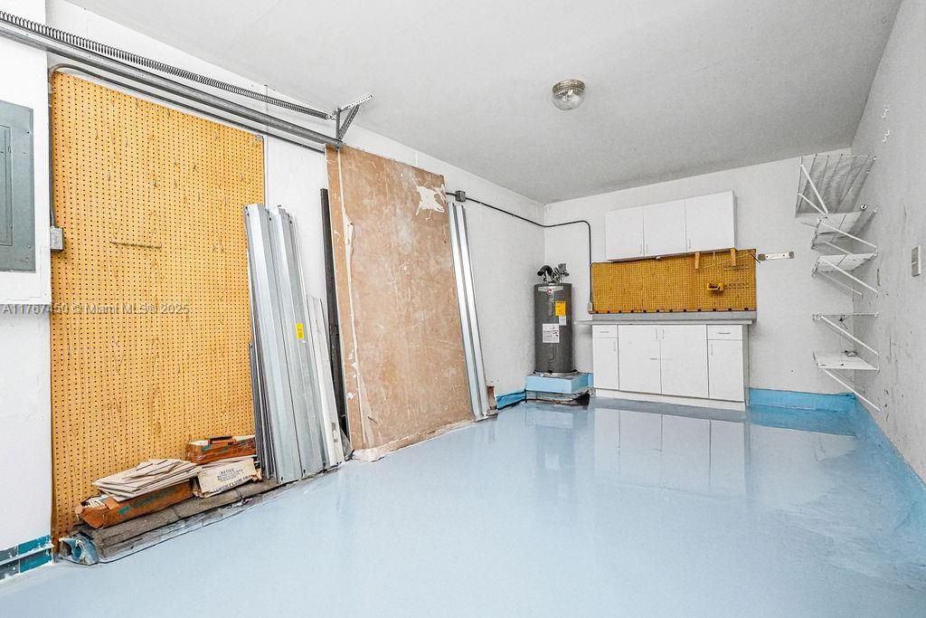 Недавно продано: $432,000 (3 спален, 2 ванн, 1217 Квадратных фут)