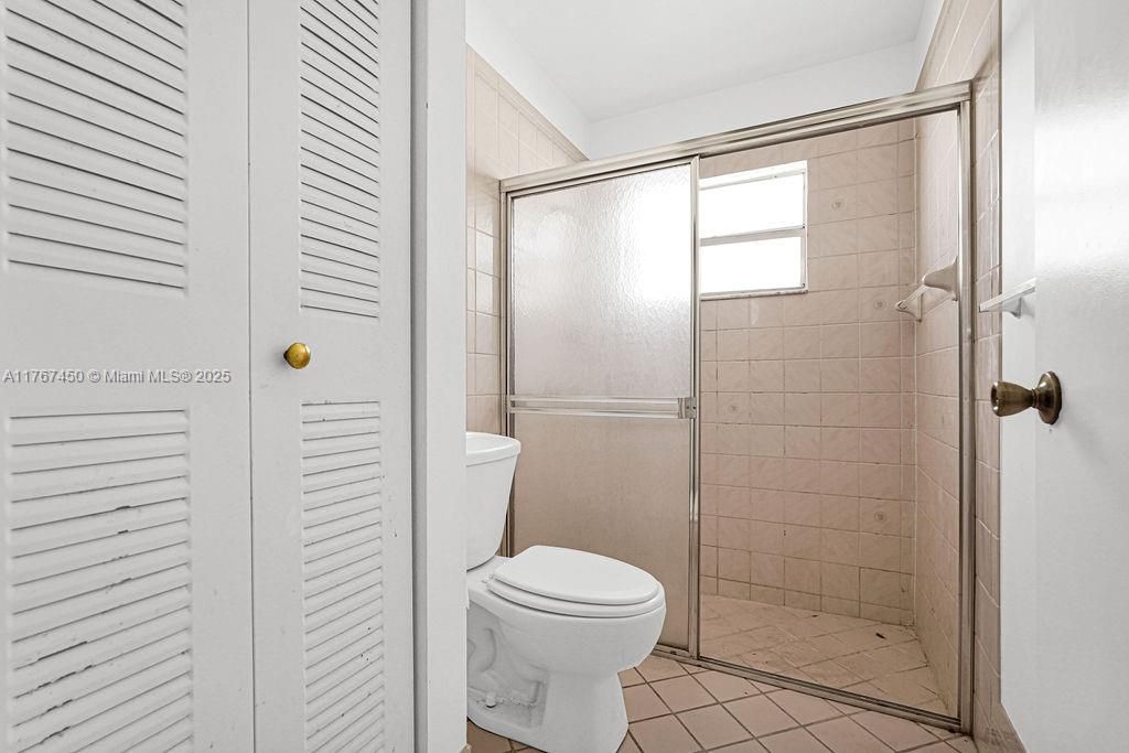 Недавно продано: $432,000 (3 спален, 2 ванн, 1217 Квадратных фут)