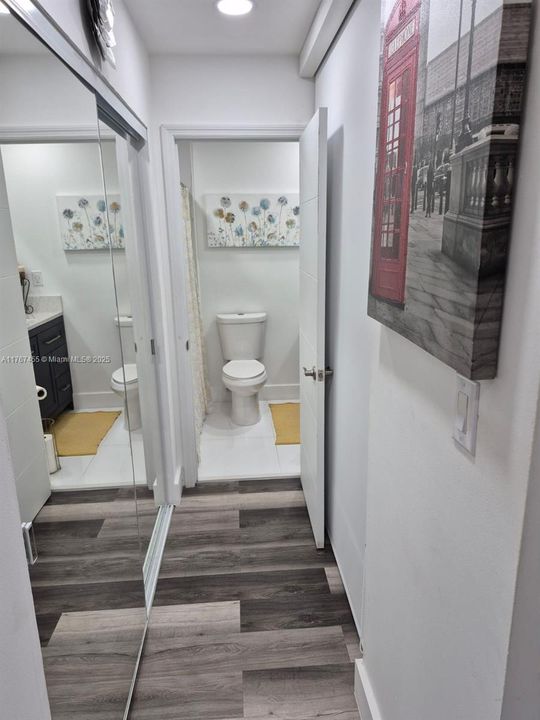 Под контрактом: $179,900 (1 спален, 1 ванн, 670 Квадратных фут)