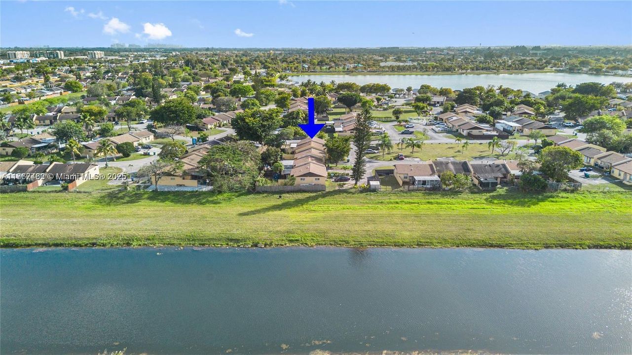 Recientemente alquilado: $2,750 (3 camas, 2 baños, 999 Pies cuadrados)