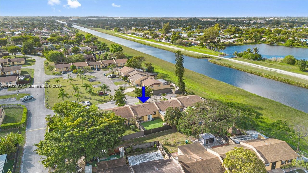 Recientemente alquilado: $2,750 (3 camas, 2 baños, 999 Pies cuadrados)