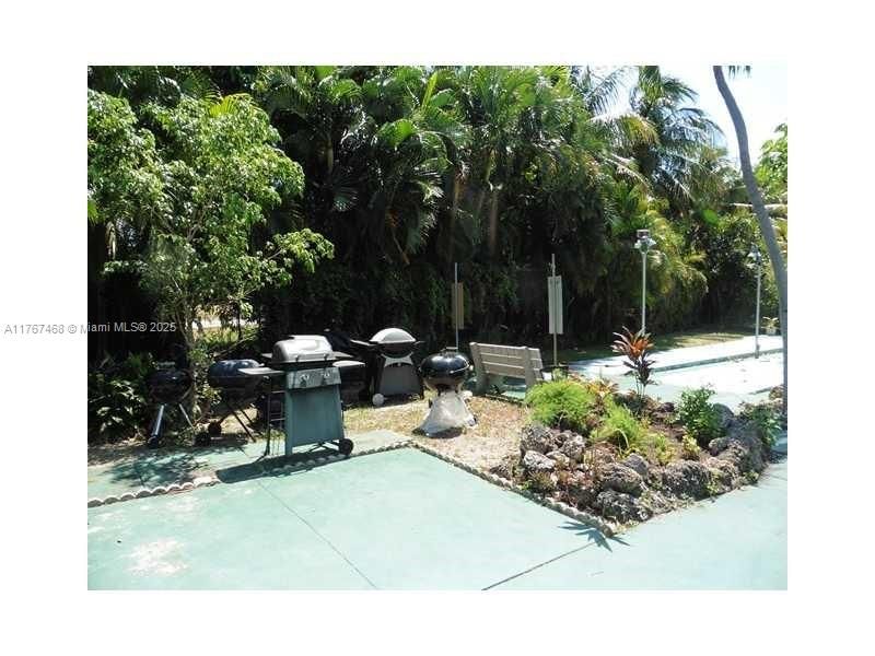 最近租的: $2,150 (2 贝兹, 2 浴室, 1040 平方英尺)