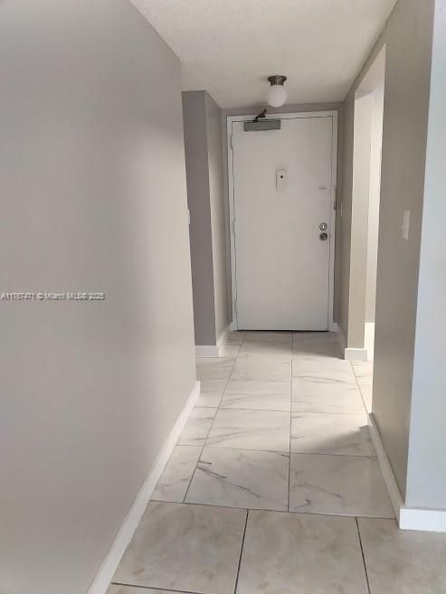 На продажу: $156,000 (1 спален, 1 ванн, 658 Квадратных фут)