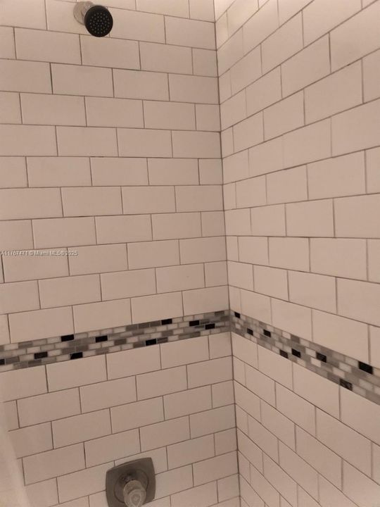 На продажу: $156,000 (1 спален, 1 ванн, 658 Квадратных фут)