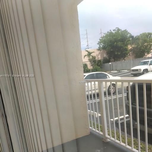 На продажу: $156,000 (1 спален, 1 ванн, 658 Квадратных фут)