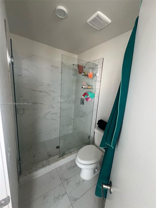 For Sale: $464,000 (2 beds, 2 baths, 1392 Square Feet)