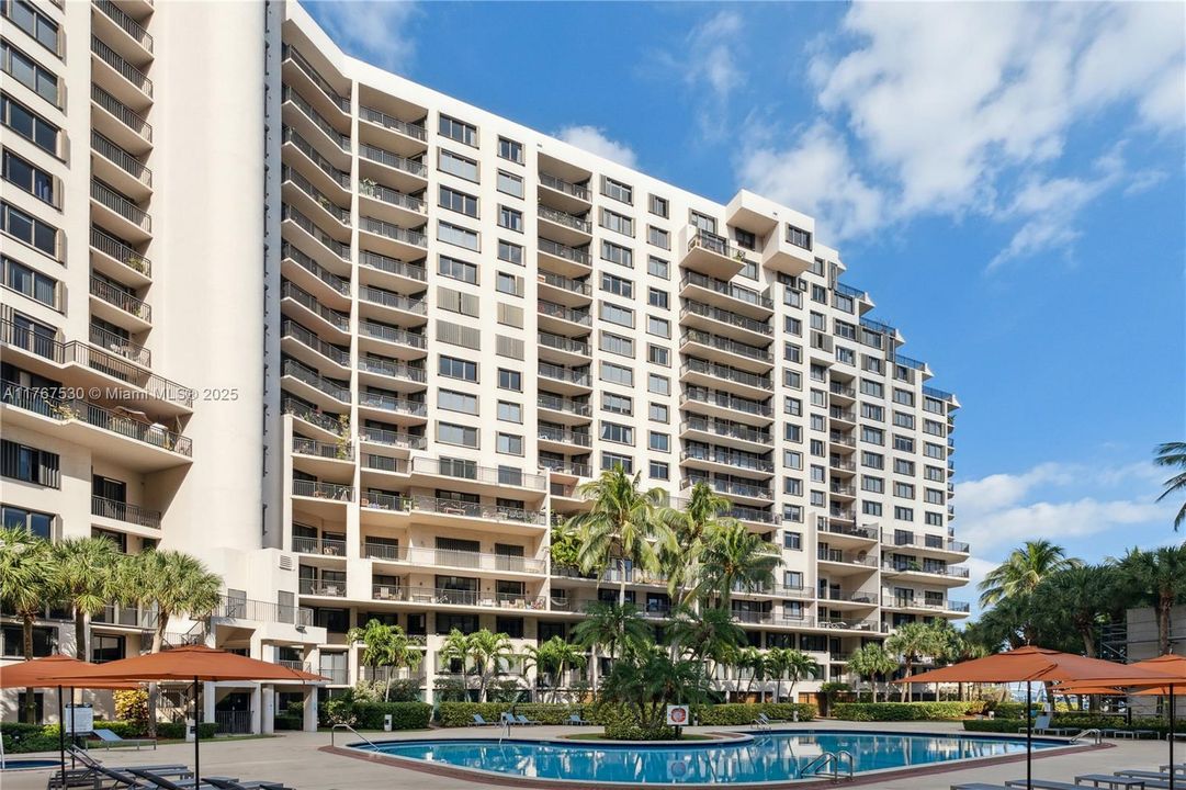 Recently Sold: $310,000 (0 beds, 1 baths, 400 Square Feet)