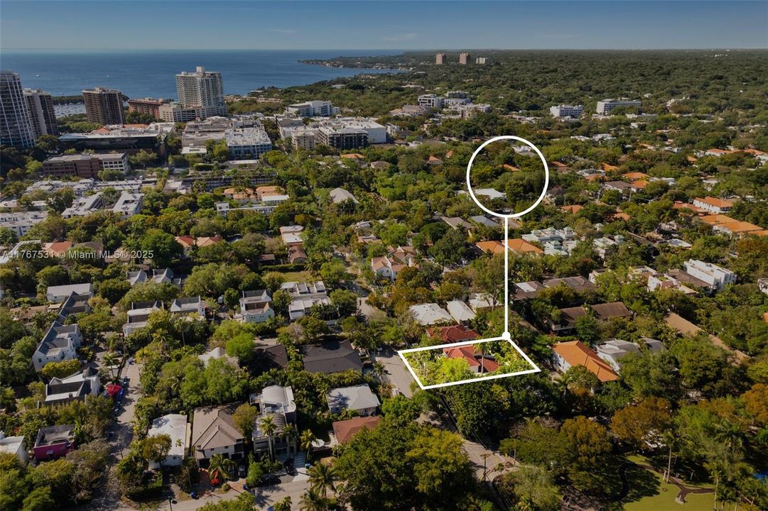 Recently Sold: $2,585,000 (3 beds, 2 baths, 2920 Square Feet)