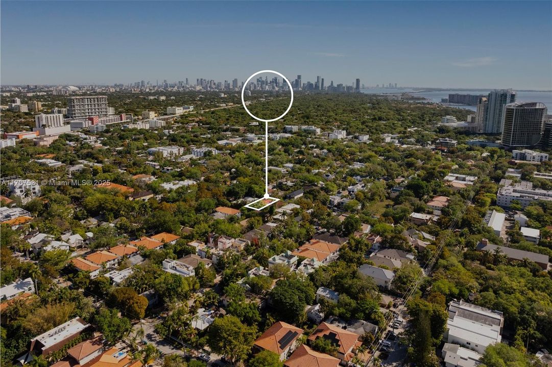 Recently Sold: $2,585,000 (3 beds, 2 baths, 2920 Square Feet)