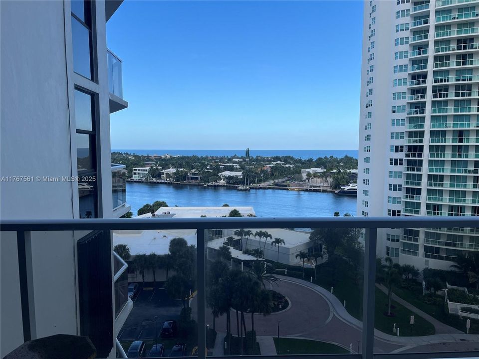 Recently Sold: $385,000 (2 beds, 2 baths, 1400 Square Feet)