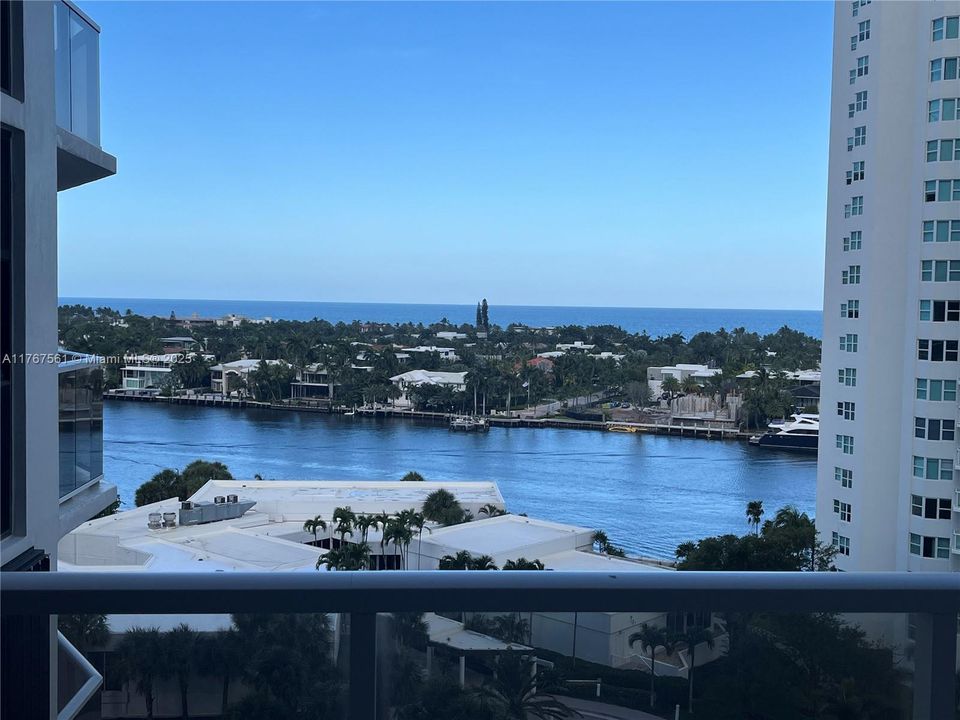 Recently Sold: $385,000 (2 beds, 2 baths, 1400 Square Feet)