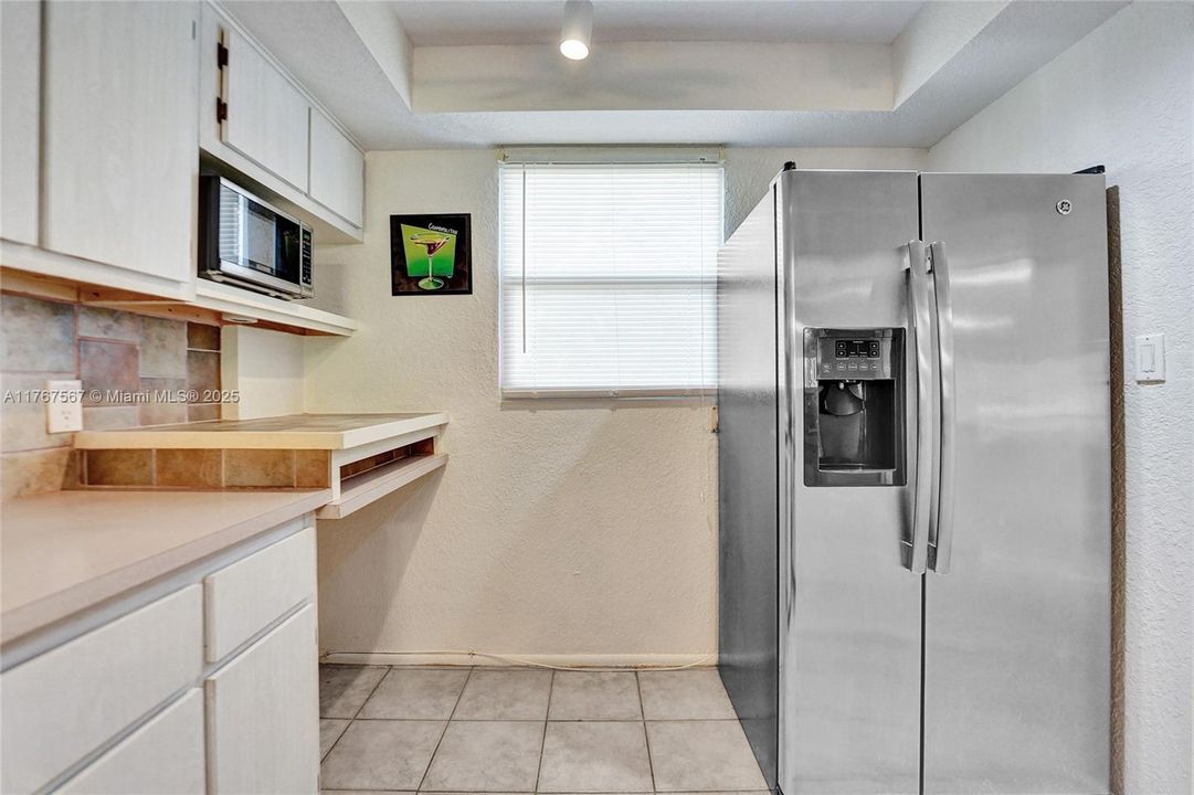 最近售出: $154,770 (2 贝兹, 2 浴室, 975 平方英尺)