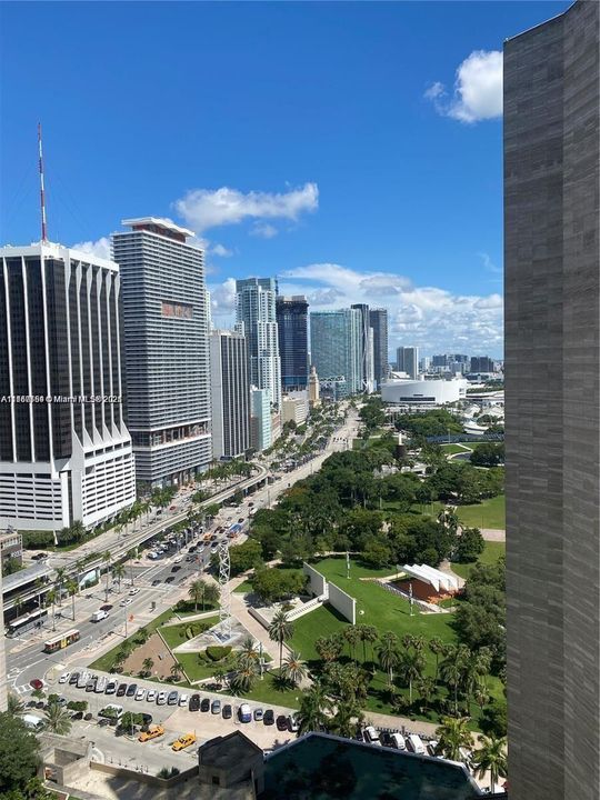 Recently Rented: $3,600 (2 beds, 2 baths, 1105 Square Feet)