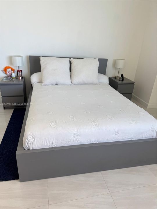 Recently Rented: $3,600 (2 beds, 2 baths, 1105 Square Feet)