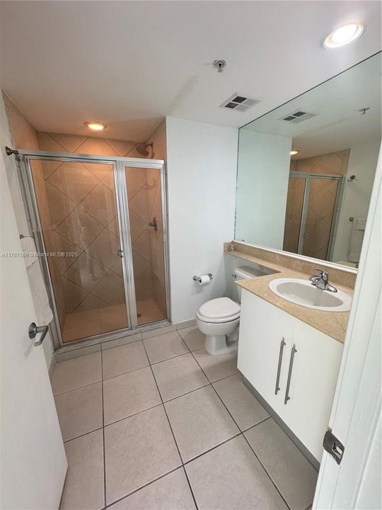 Recently Rented: $3,600 (2 beds, 2 baths, 1105 Square Feet)