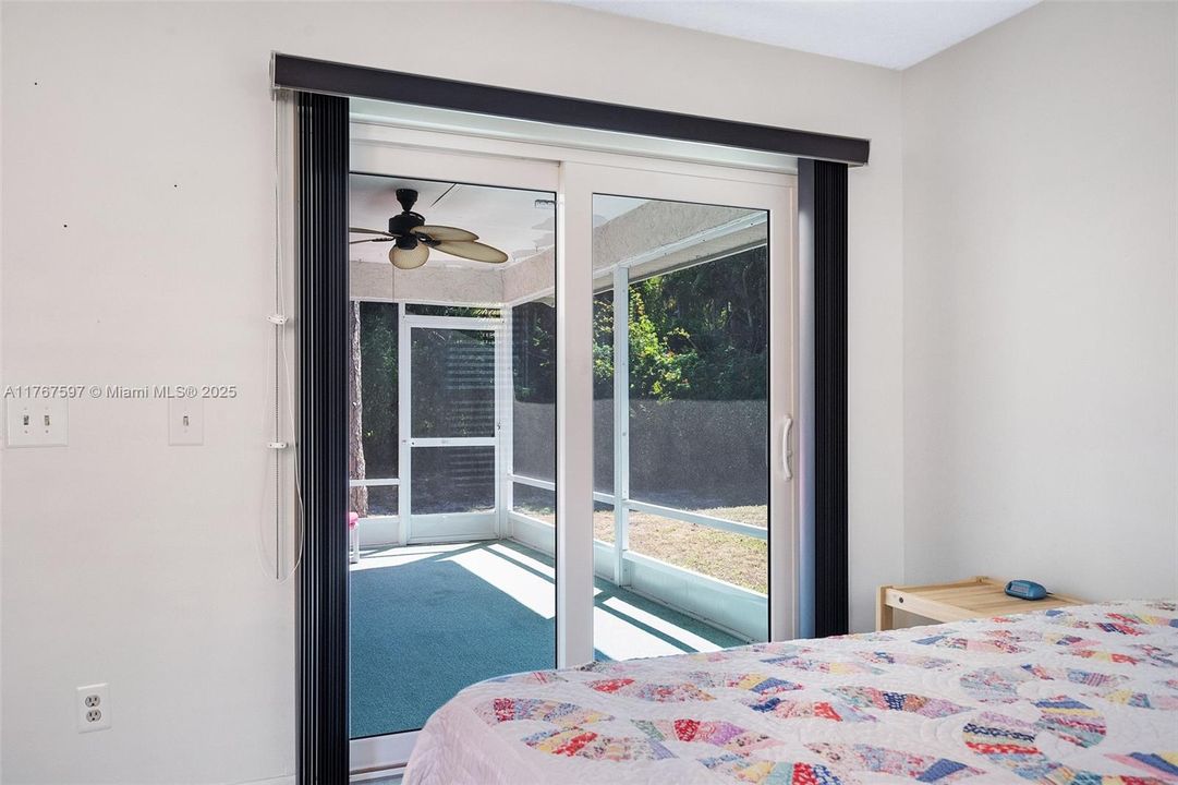 Vendido Recientemente: $339,000 (2 camas, 2 baños, 1116 Pies cuadrados)