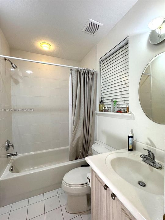 最近租的: $5,700 (3 贝兹, 4 浴室, 2544 平方英尺)