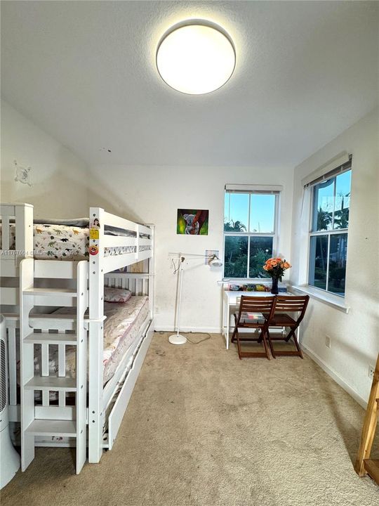 最近租的: $5,700 (3 贝兹, 4 浴室, 2544 平方英尺)