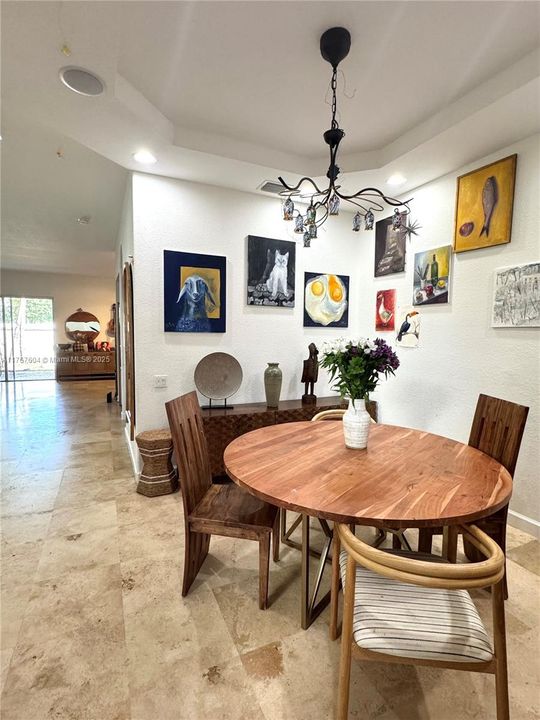 最近租的: $5,700 (3 贝兹, 4 浴室, 2544 平方英尺)