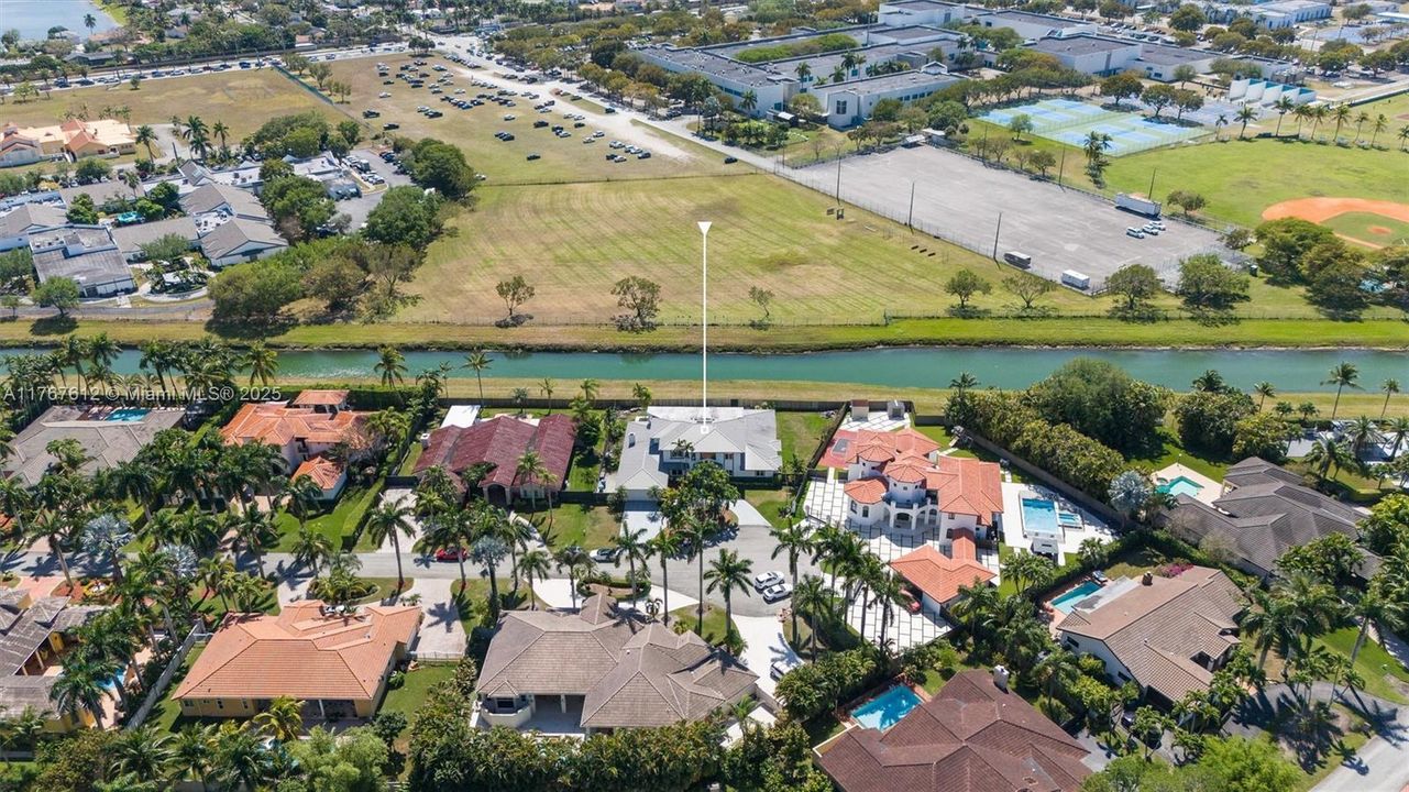 待售: $2,699,999 (7 贝兹, 5 浴室, 0 平方英尺)