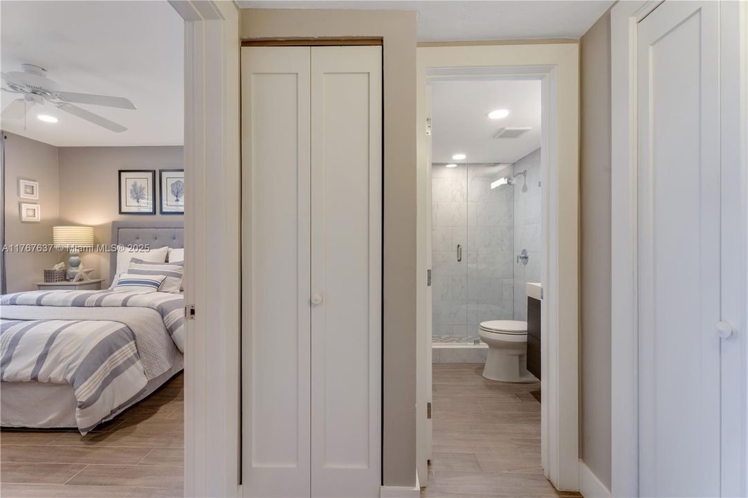 Недавно продано: $685,000 (2 спален, 2 ванн, 1100 Квадратных фут)