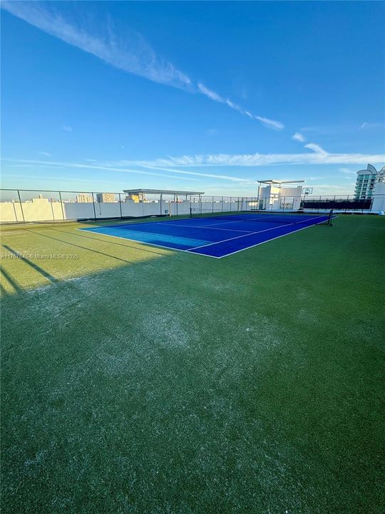 待售: $850,000 (3 贝兹, 3 浴室, 1358 平方英尺)