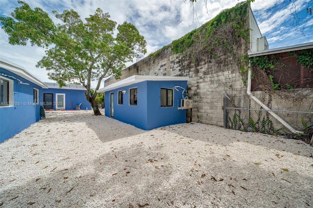 For Sale: $1,350,000 (0 beds, 0 baths, 2156 Square Feet)