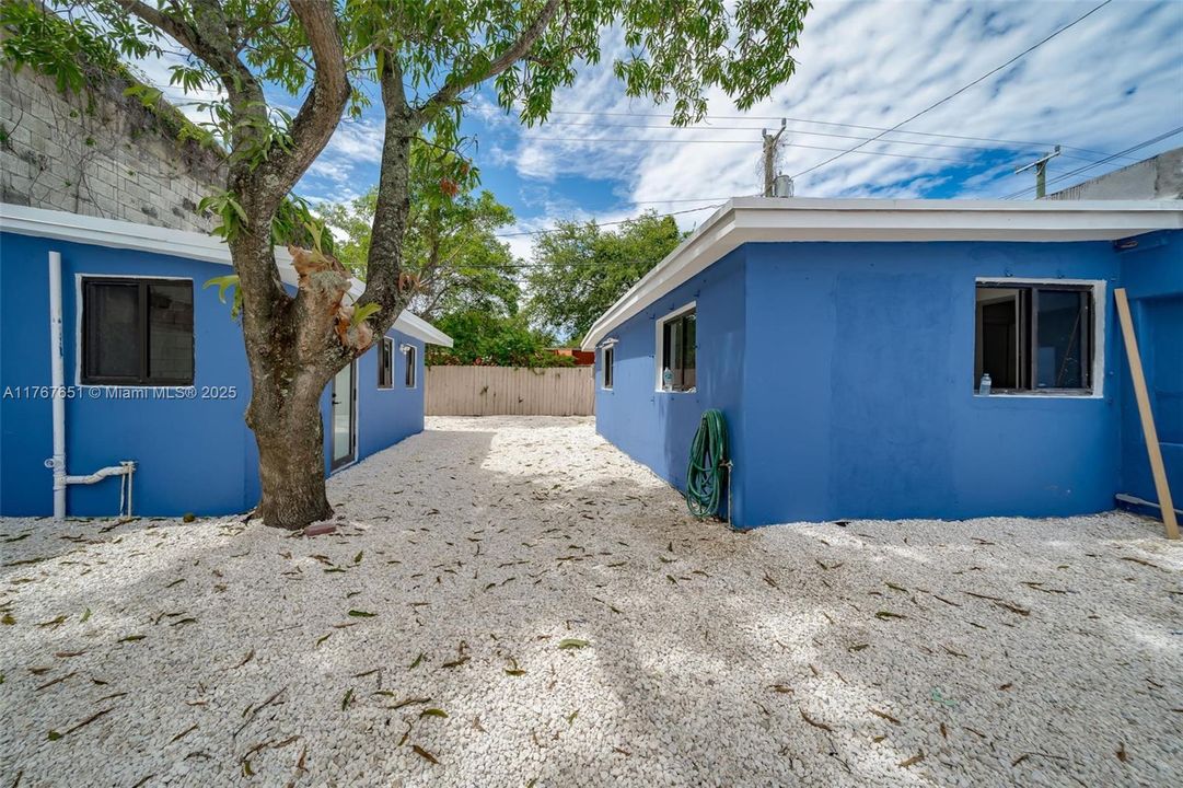 For Sale: $1,350,000 (0 beds, 0 baths, 2156 Square Feet)