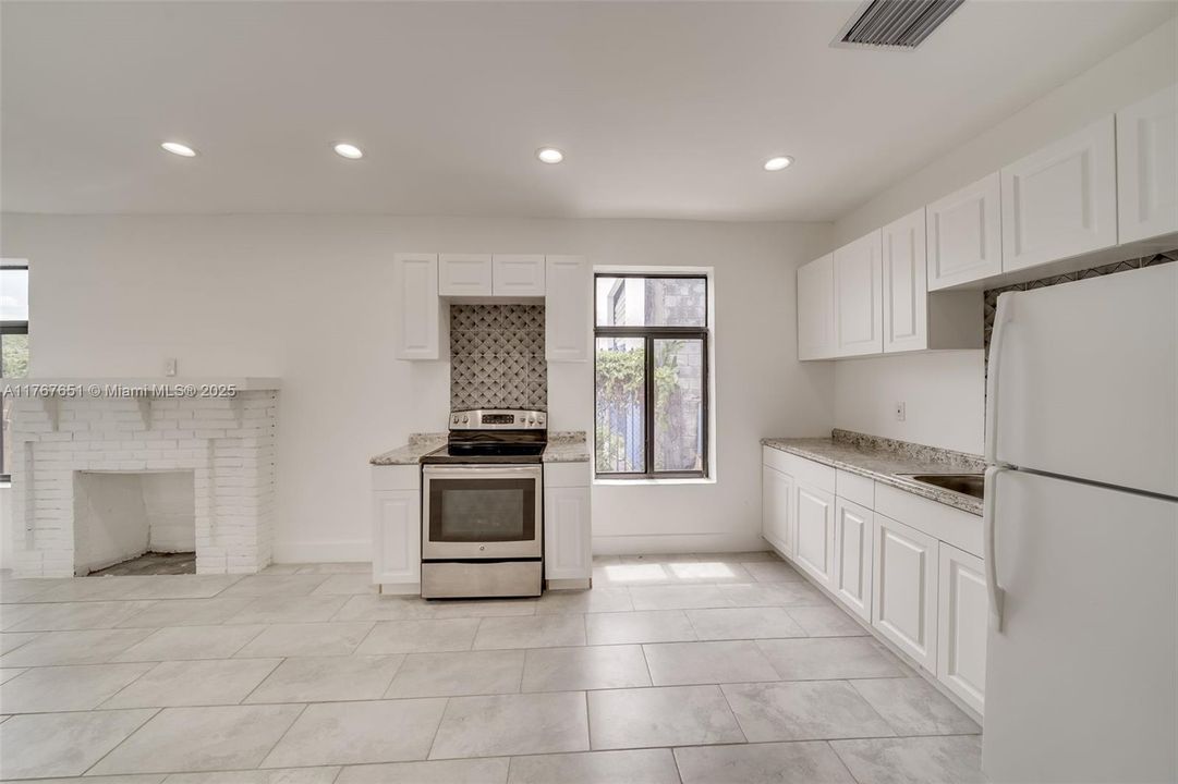 For Sale: $1,350,000 (0 beds, 0 baths, 2156 Square Feet)