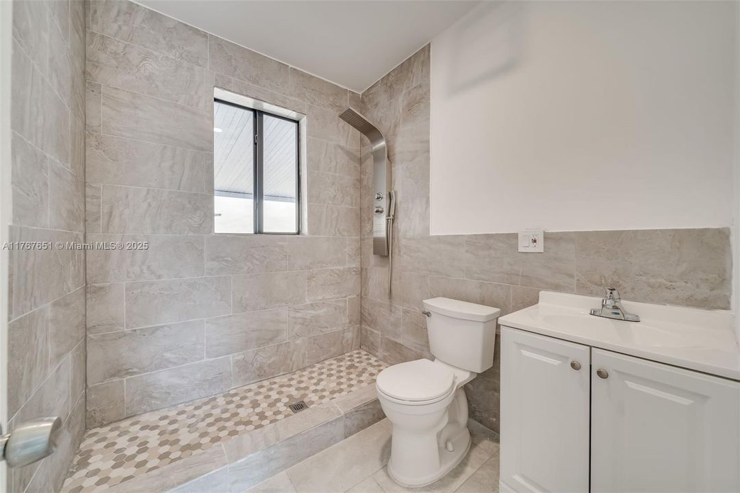 For Sale: $1,350,000 (0 beds, 0 baths, 2156 Square Feet)