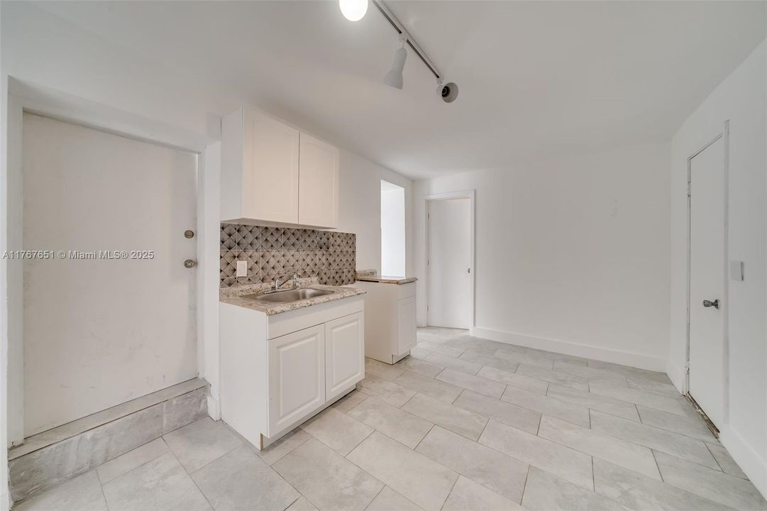 For Sale: $1,350,000 (0 beds, 0 baths, 2156 Square Feet)