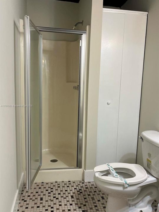 Под контрактом: $2,800 (0 спален, 0 ванн, 0 Квадратных фут)