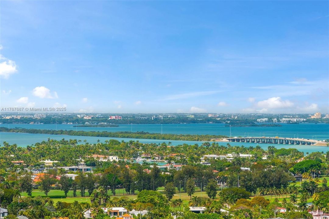 待售: $2,550,000 (1 贝兹, 1 浴室, 821 平方英尺)