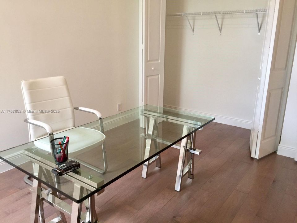 For Rent: $5,600 (4 beds, 3 baths, 2438 Square Feet)