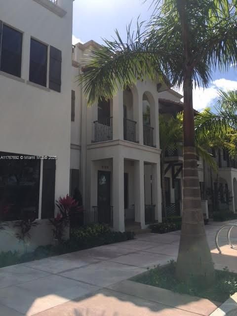 For Rent: $5,600 (4 beds, 3 baths, 2438 Square Feet)