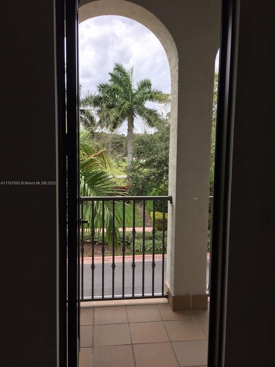 For Rent: $5,600 (4 beds, 3 baths, 2438 Square Feet)