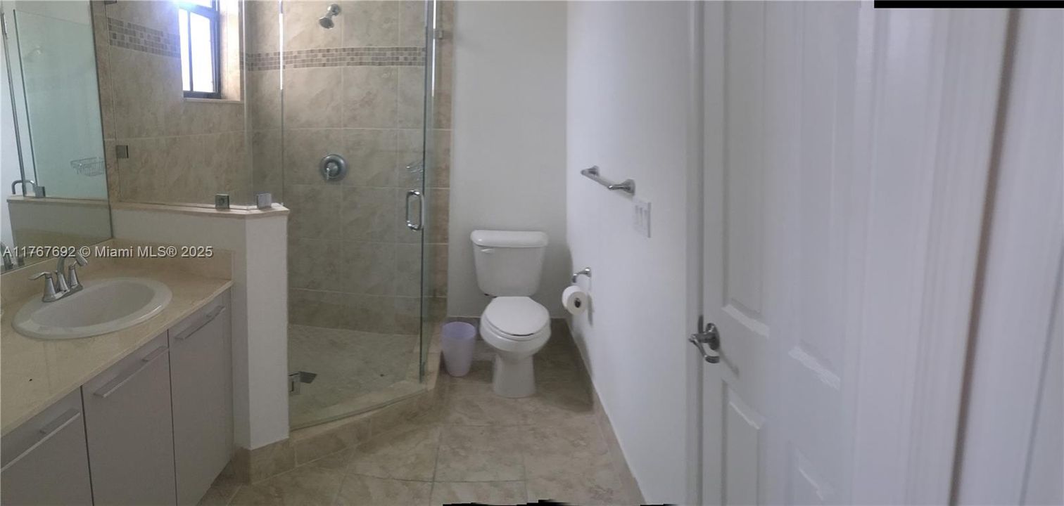 For Rent: $5,600 (4 beds, 3 baths, 2438 Square Feet)