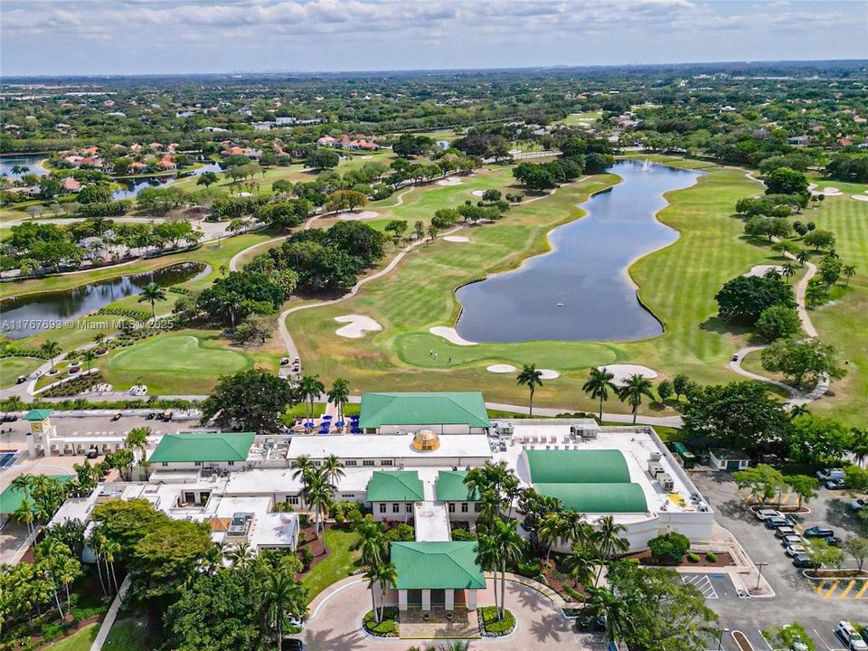 Vendido Recientemente: $610,000 (3 camas, 3 baños, 2290 Pies cuadrados)