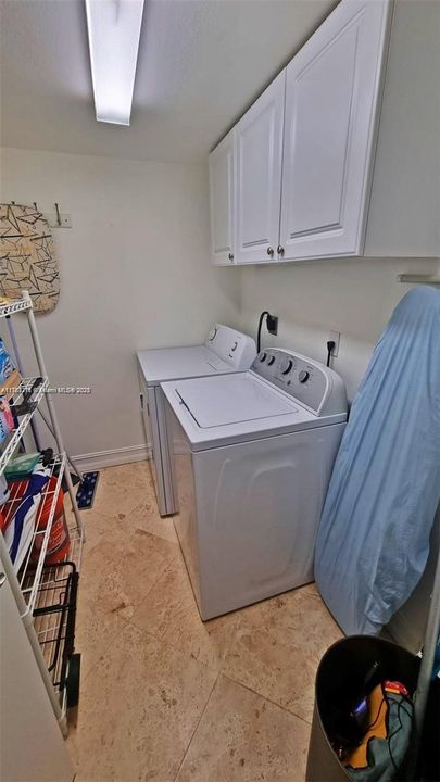 В аренду: $3,950 (2 спален, 2 ванн, 1230 Квадратных фут)