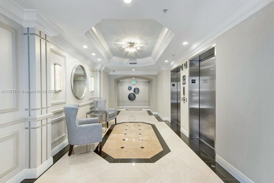 В аренду: $3,950 (2 спален, 2 ванн, 1230 Квадратных фут)