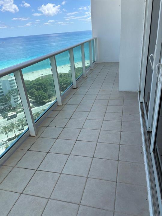 Recently Rented: $2,900 (1 beds, 1 baths, 991 Square Feet)