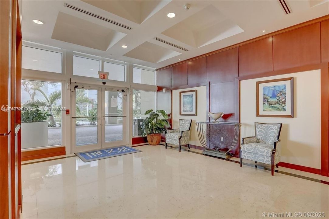 最近租的: $3,885 (2 贝兹, 2 浴室, 1440 平方英尺)