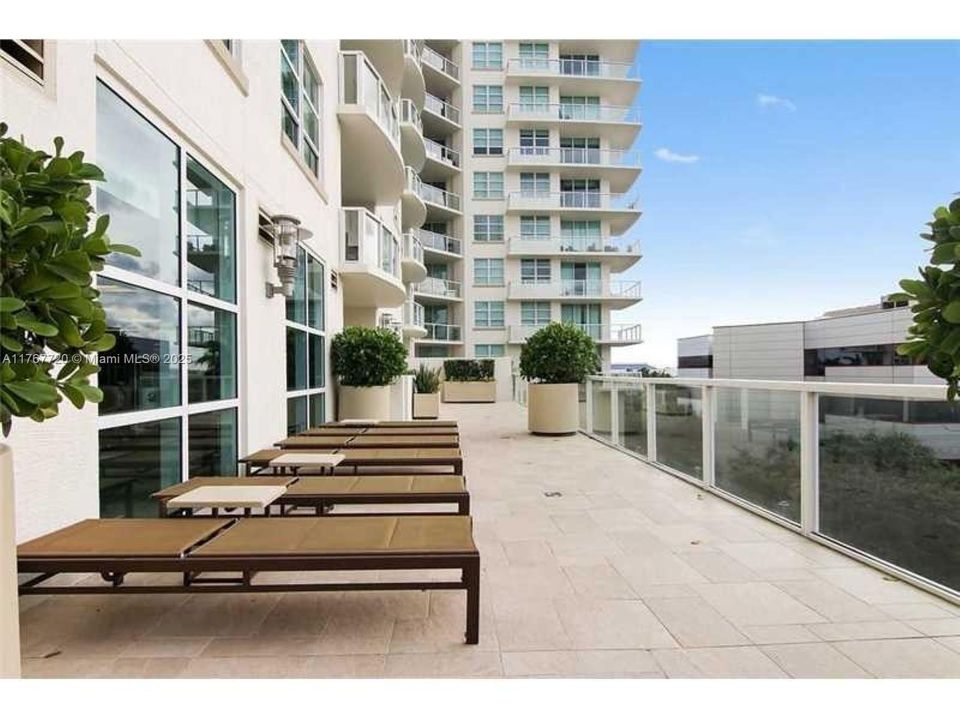 最近租的: $3,885 (2 贝兹, 2 浴室, 1440 平方英尺)