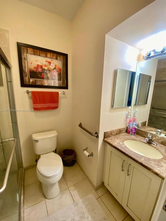 最近租的: $3,499 (3 贝兹, 3 浴室, 1694 平方英尺)