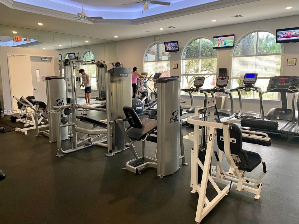 最近租的: $3,499 (3 贝兹, 3 浴室, 1694 平方英尺)