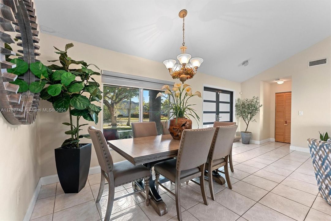 Recently Sold: $625,000 (4 beds, 2 baths, 2226 Square Feet)