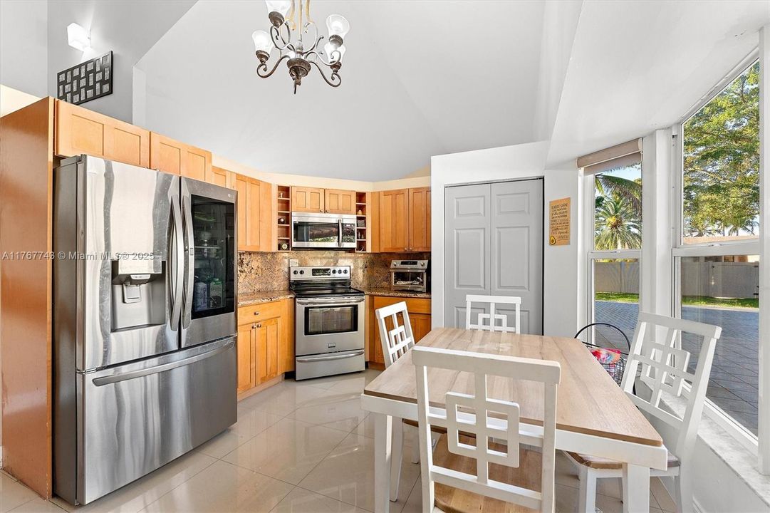 Recently Sold: $625,000 (4 beds, 2 baths, 2226 Square Feet)