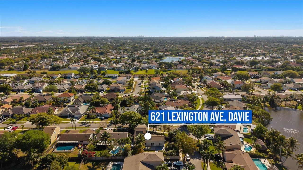 Recently Sold: $625,000 (4 beds, 2 baths, 2226 Square Feet)