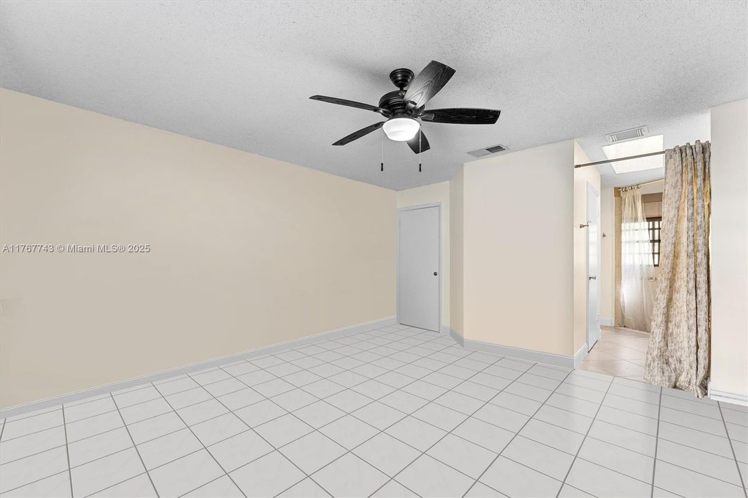 Recently Sold: $625,000 (4 beds, 2 baths, 2226 Square Feet)