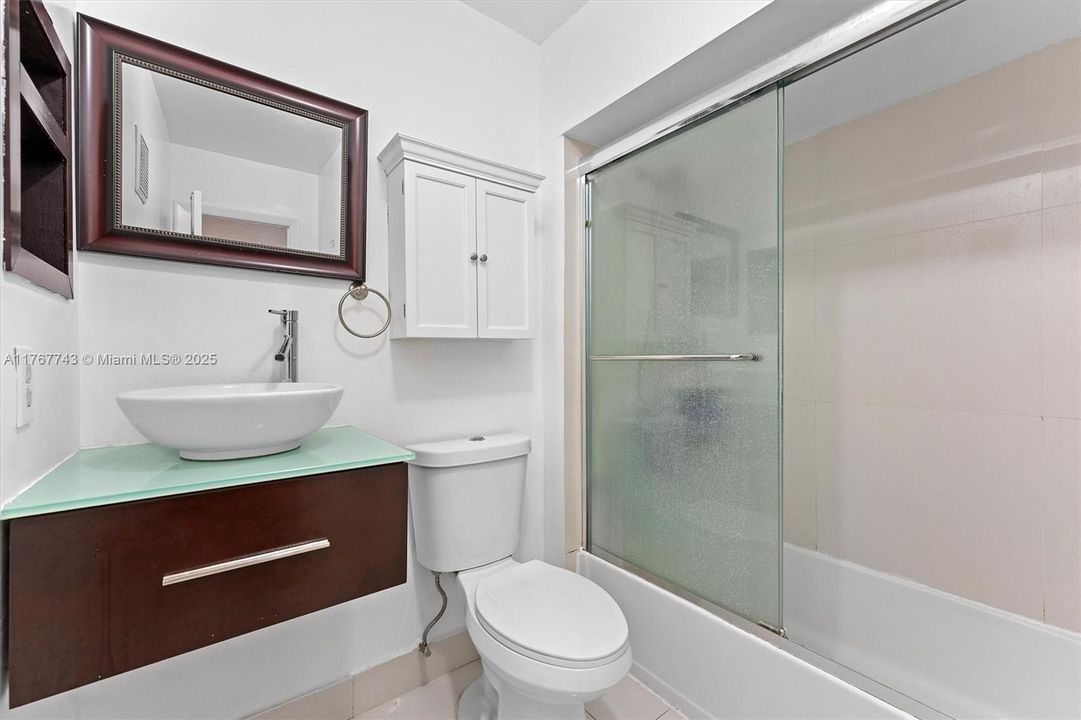 Recently Sold: $625,000 (4 beds, 2 baths, 2226 Square Feet)